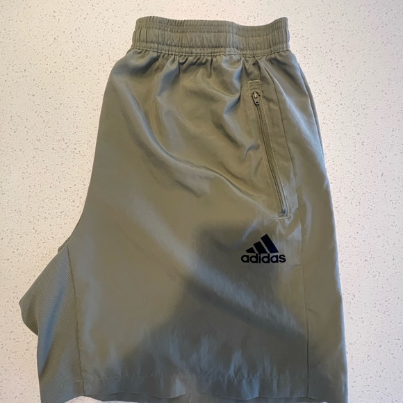 Men’s Adidas Own The Run Shorts - Picture 3 of 3